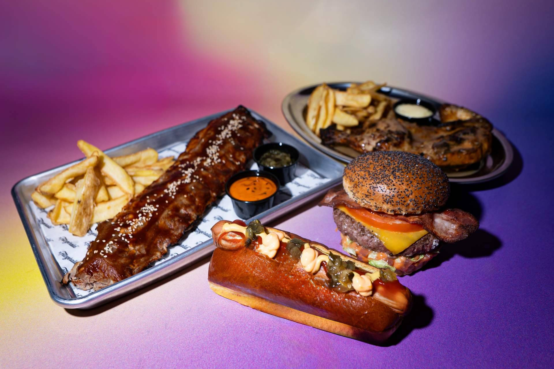 The Fitzgerald Co. estrena temporada con una carta llena de sabor y esencia a la brasa