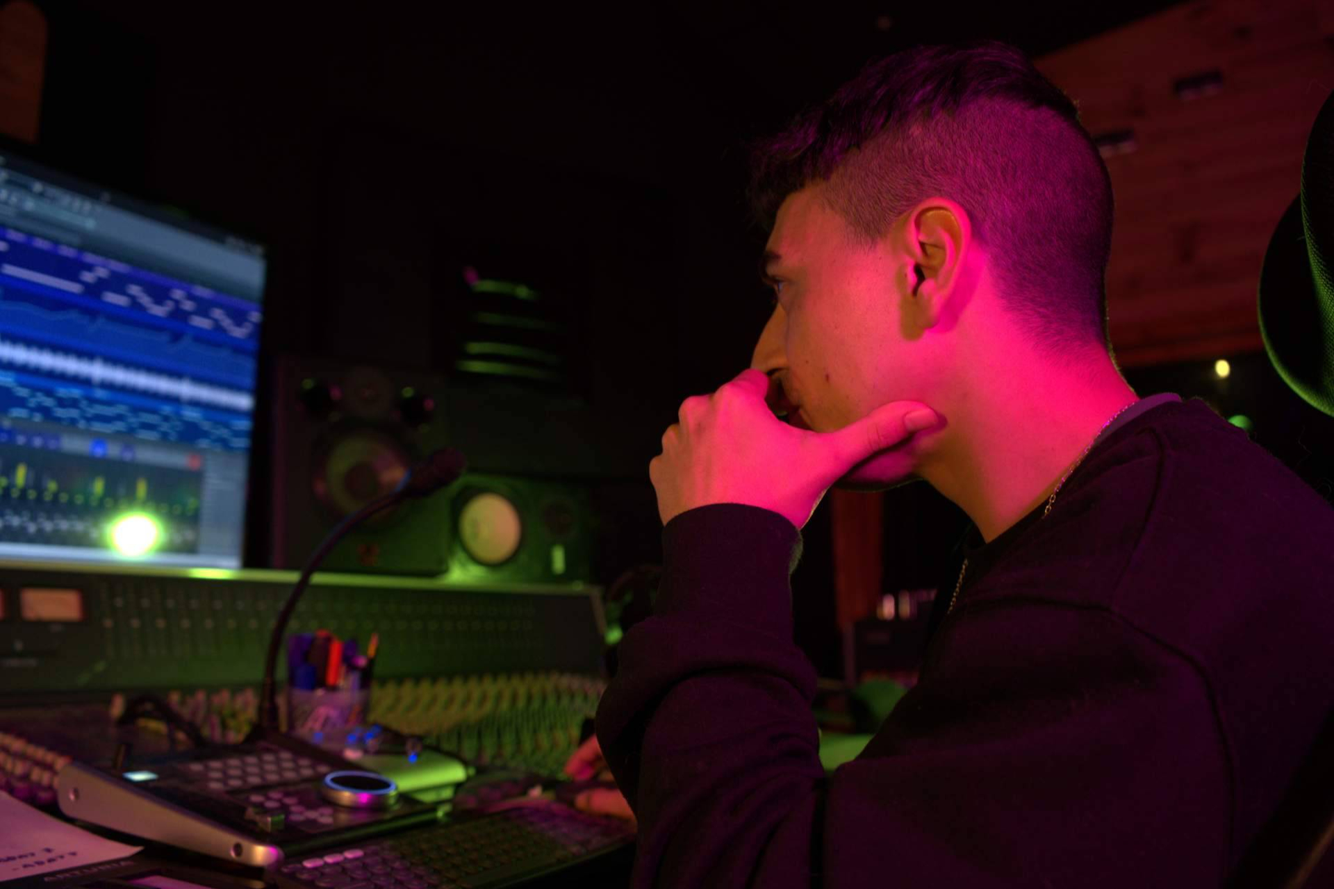 Shaun Vergara impulsa en Almería una batalla de canciones con más de 6.000€ en premios