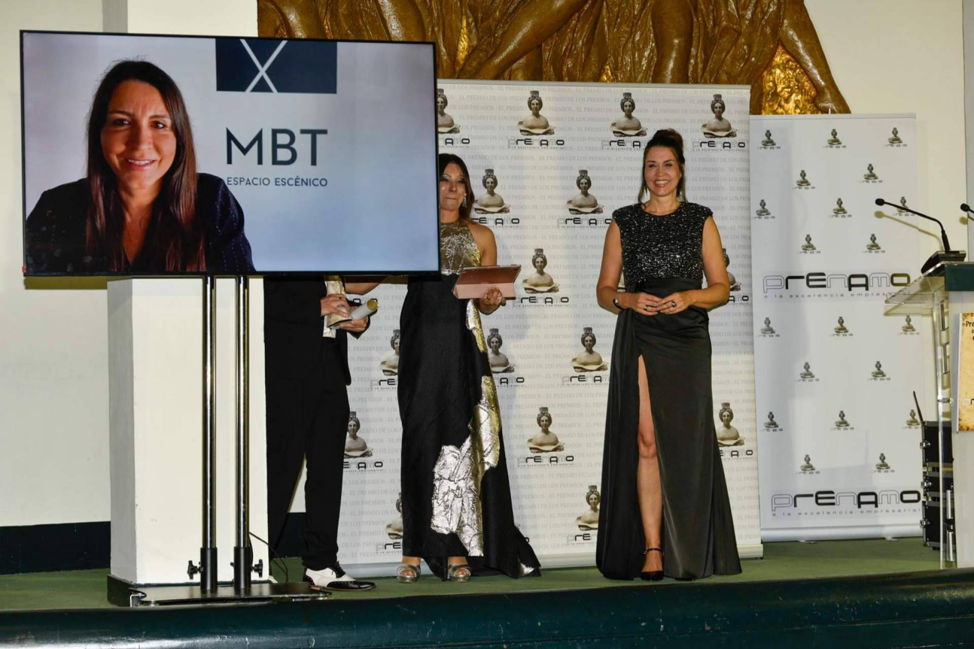 María Castillo y MBT Espacio Escénico reciben el Premio a la Excelencia Profesional en Artes Escénicas