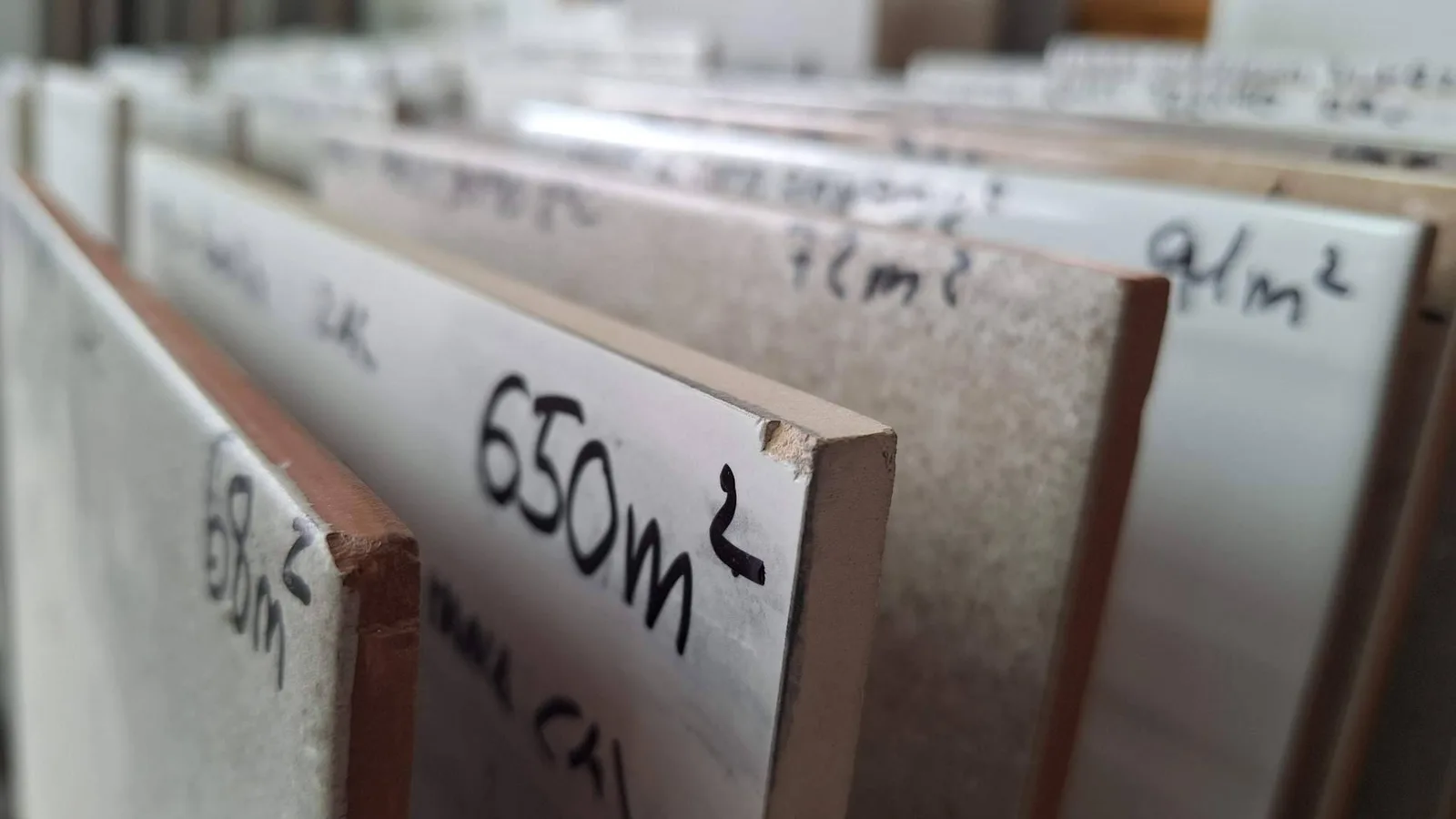 Artegres amplía su oferta de azulejos porcelánicos y revestimientos cerámicos para proyectos de todo tipo